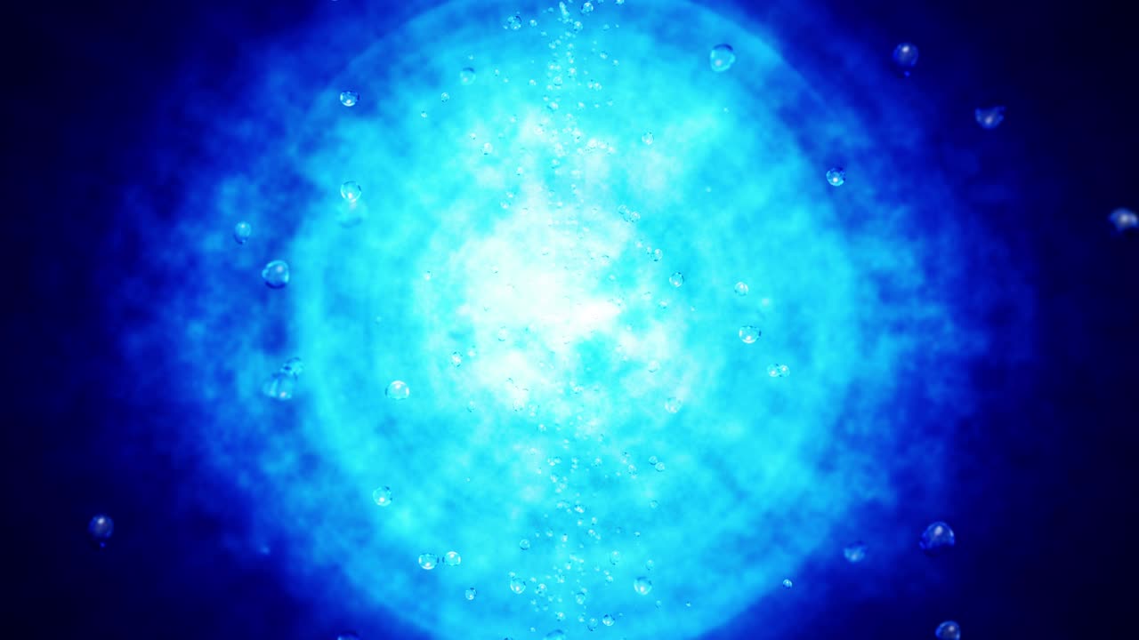 bolle sottomarine che si alzano alla superficie dell'acqua. l'oceano blu illuminava i raggi luminosi. bolle d'acqua nel mare. animazione a loop.