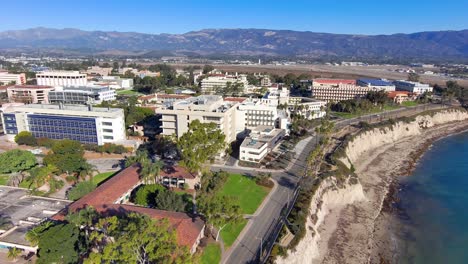 antena de la universidad de california santa barbara ucsb college campus con storke tower edificios distantes y de investigación 1