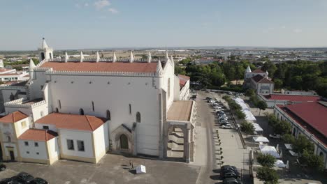 dron aéreo que da vueltas a la vista de st.