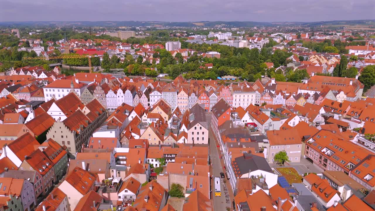 Experience the captivating scenery of Landshut’s surrounding countryside, blending nature and history beautifully.