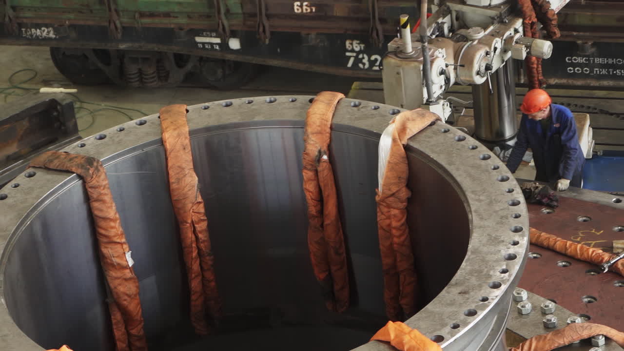 대형 금속 부품의 산업 유지보수 및 수리