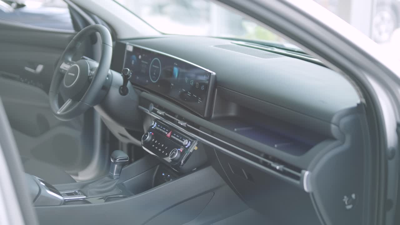 внутренний вид автомобиля