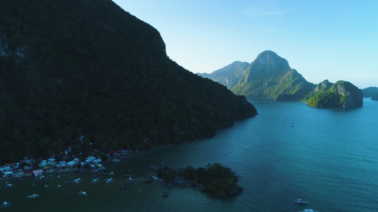 엘 니도, 팔라완, 필리핀에 있는 아름다운 섬의 공중 궤도 전망