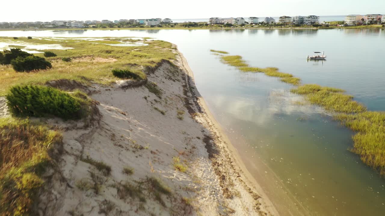 vista ascendente de oak island carolina del norte