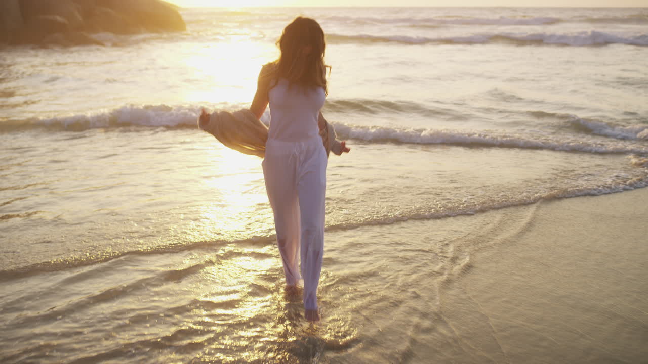 행복은 물결로 찾아옵니다.