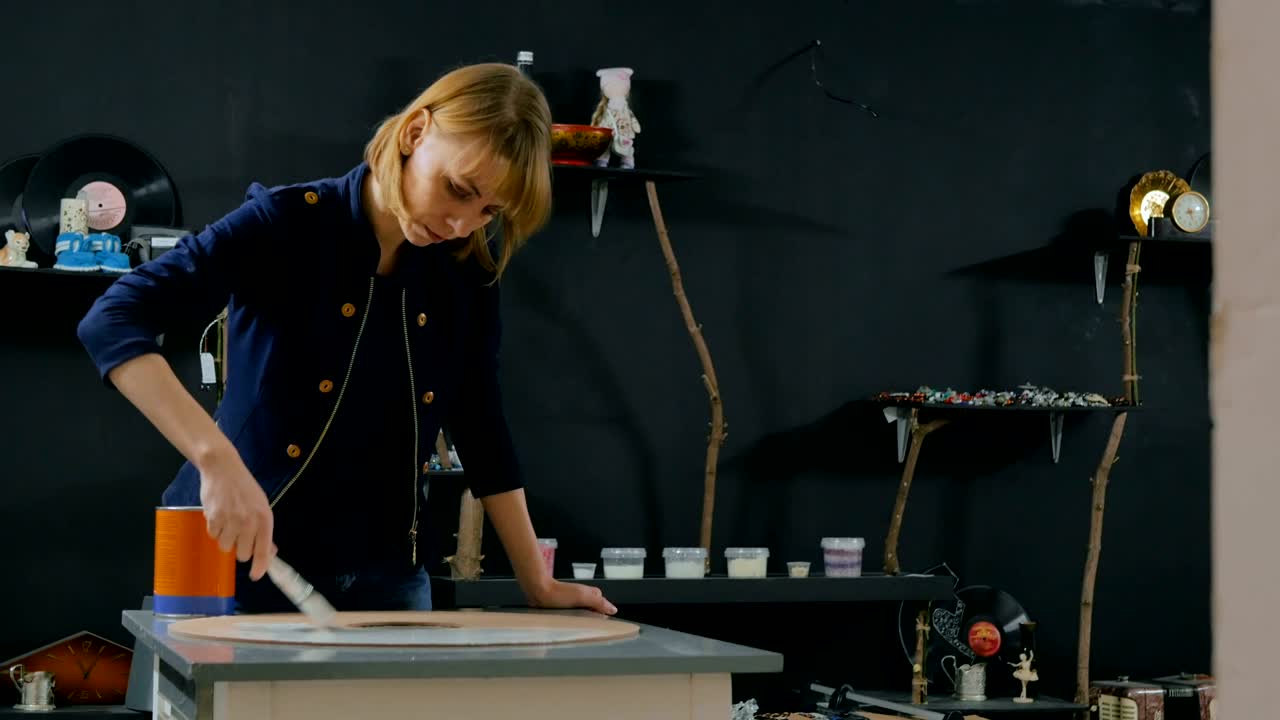 6  전문 여성 장식가 그림 나무 원 장식