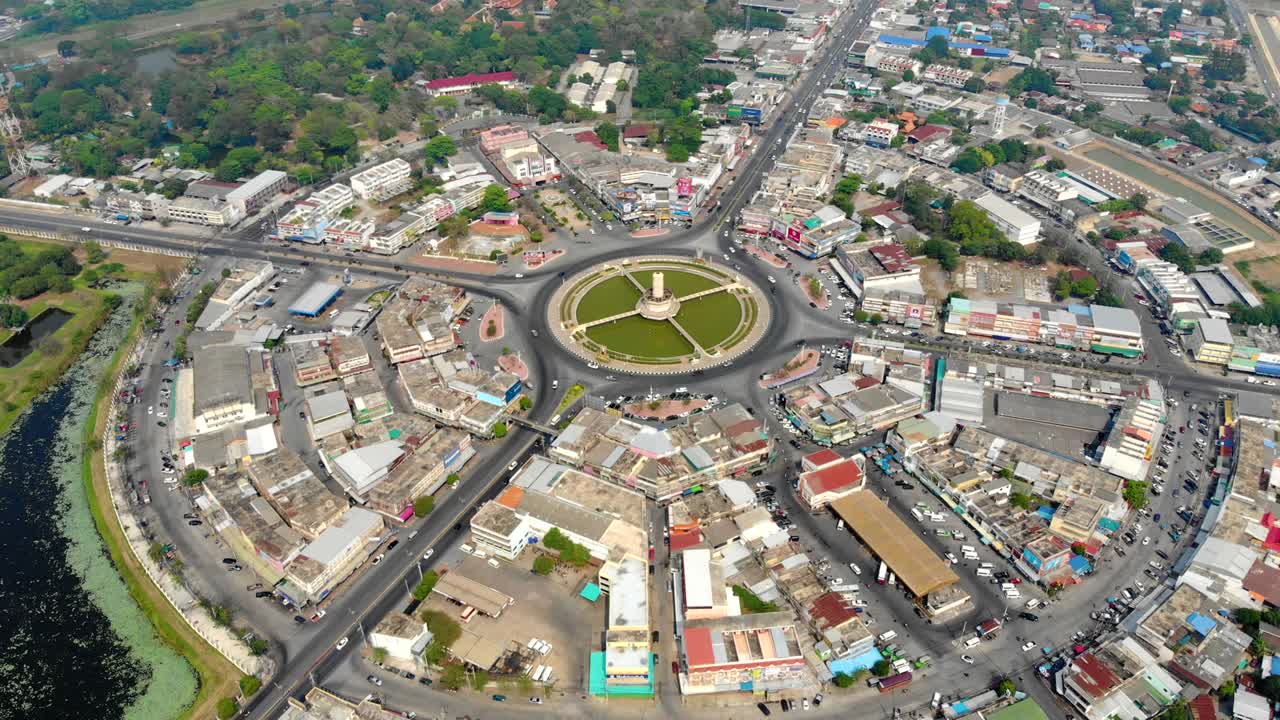 carretera y rotonda vista superior, el tráfico vial una infraestructura importante en tailandia