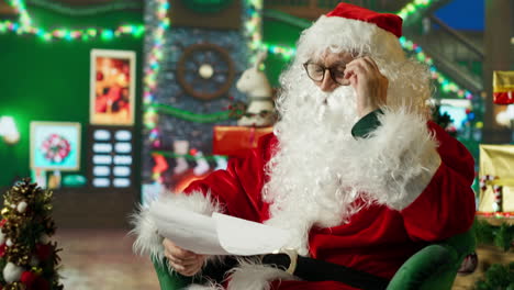 santa reading christmas letters