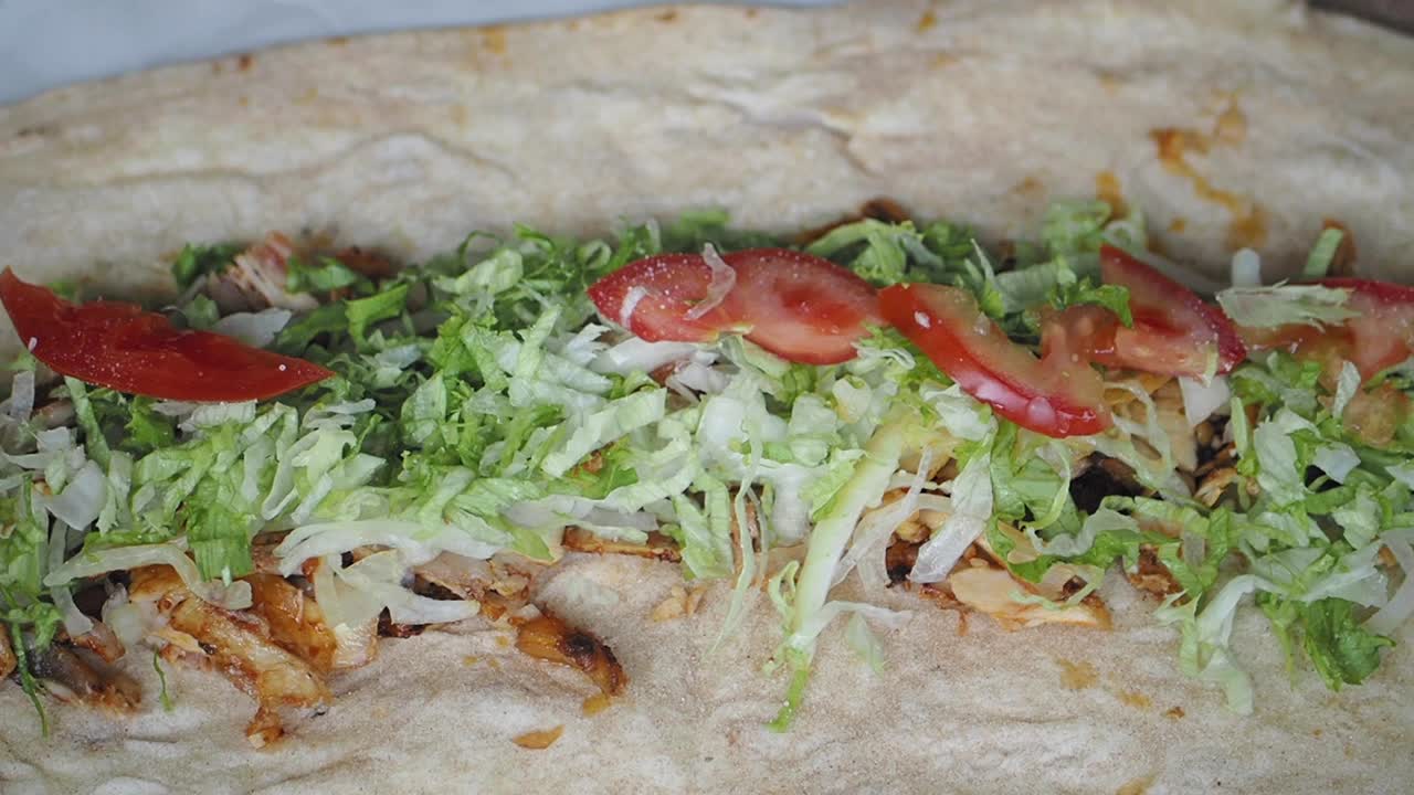 Panino di pollo avvolto