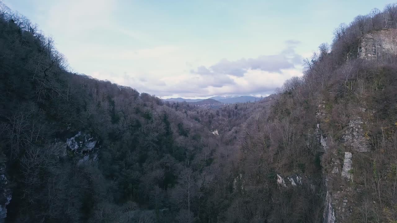 paisaje de valle de montaña
