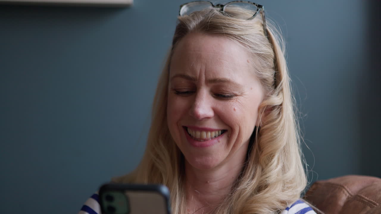 retrato de una mujer sonriente