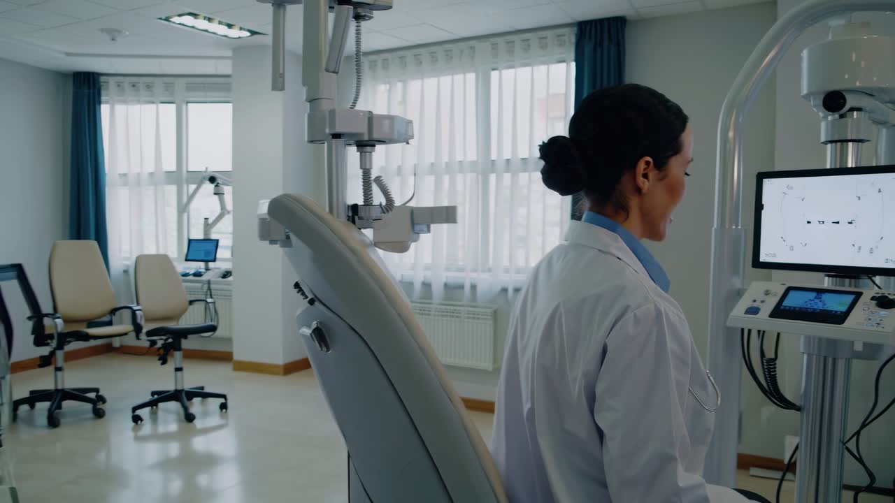 esame oculare in una clinica medica