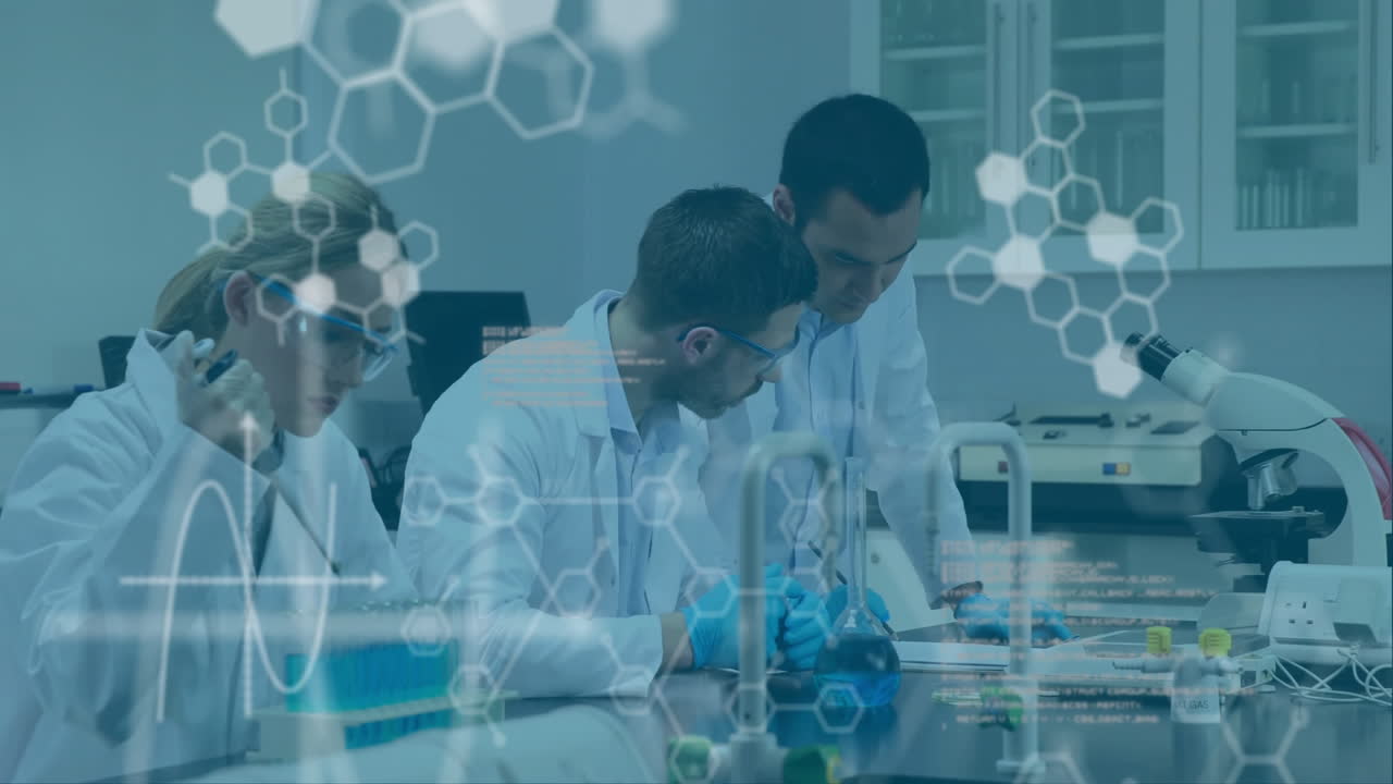 animación del procesamiento de datos científicos sobre diversos científicos en el laboratorio