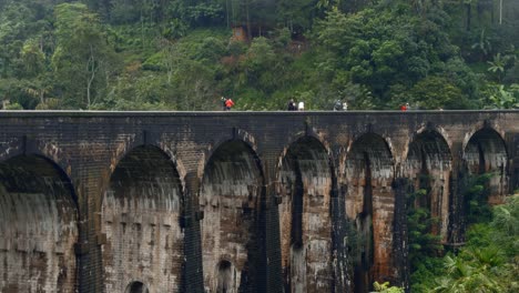 nine arch bridge, sri lanka