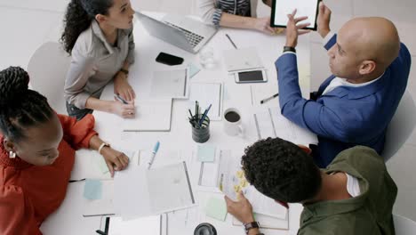 4k video footage of a group of businesspeople having a meeting in an office
