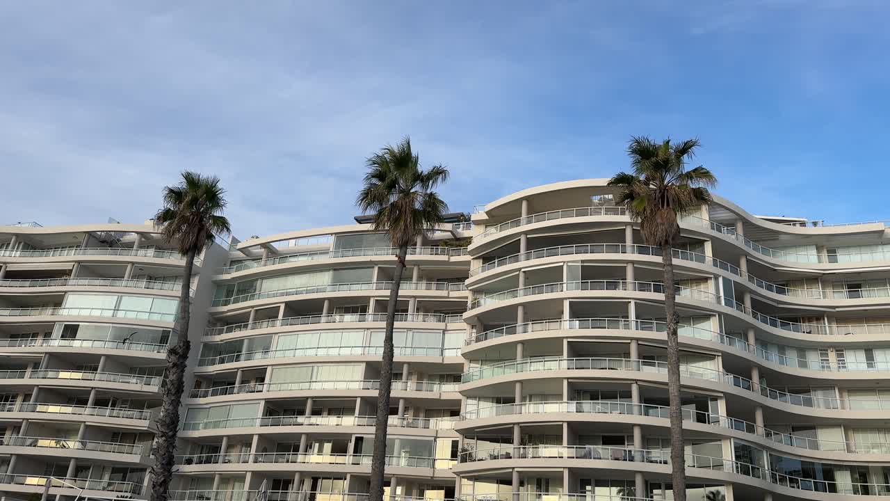 Un condominio vicino a Sea Point a Città del Capo, Sudafrica.