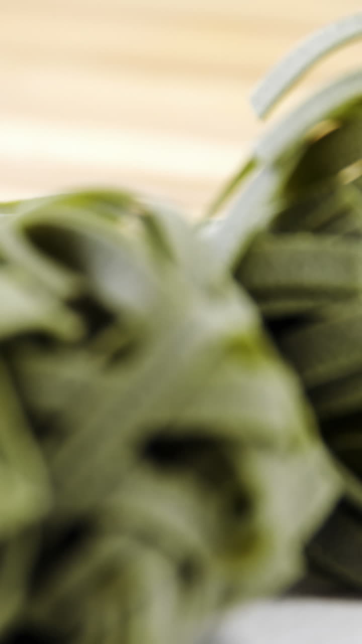 primer plano de la pasta cruda