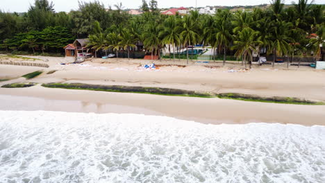 Barreras-De-Playa-Para-Evitar-El-Aumento-Del-Nivel-Del-Mar-Debido-Al-Cambio-Climático-En-Vietnam