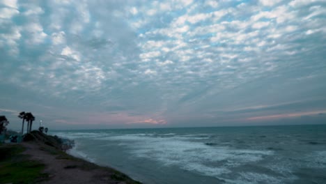 hermoso atardecer en la playa lapso de tiempo
