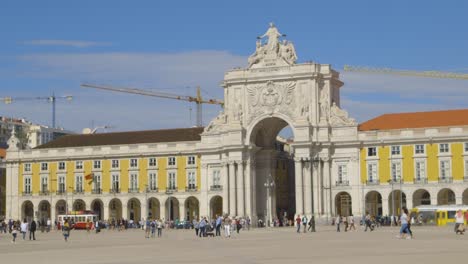 Praça-Do-Comércio-Filmada-En-Lisboa,-Portugal