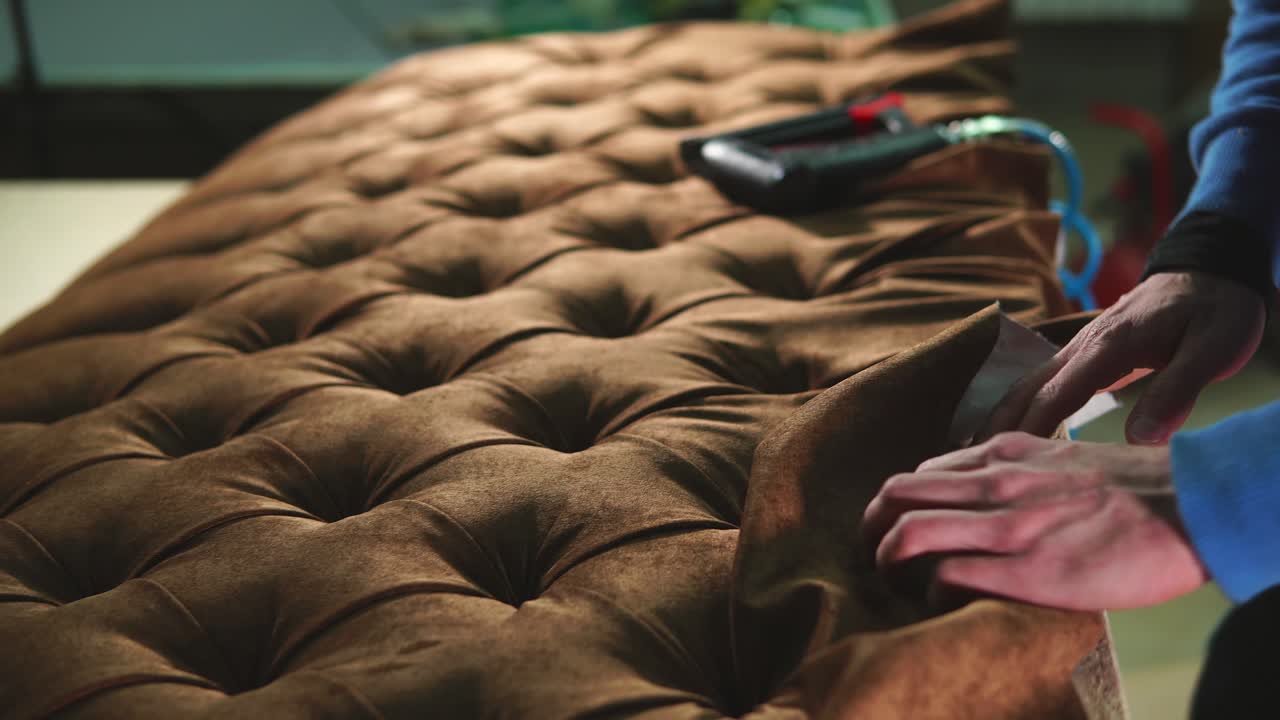 reparación de tapicería en curso