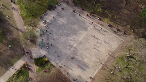 argentinian kids practicing outdoor skating buenos aires aerial