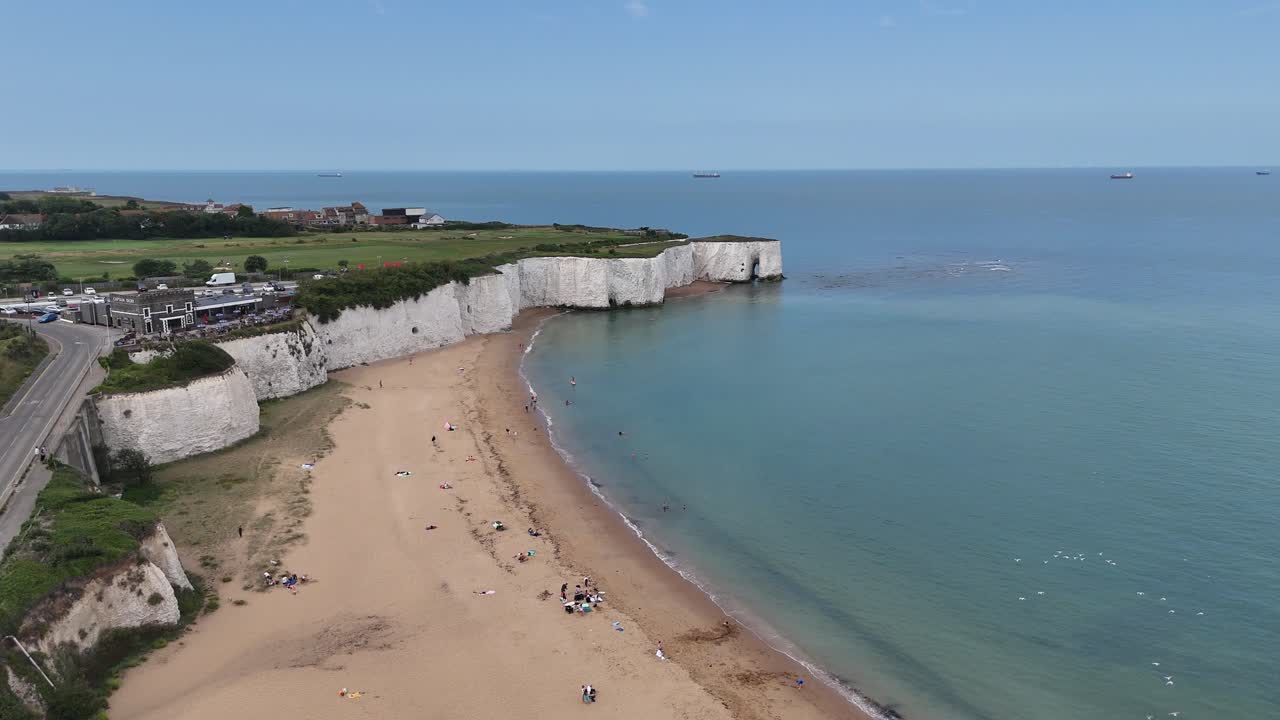 Kingsgate Bay, Kent, Storbritannien, sommerdag, drone, luftfoto