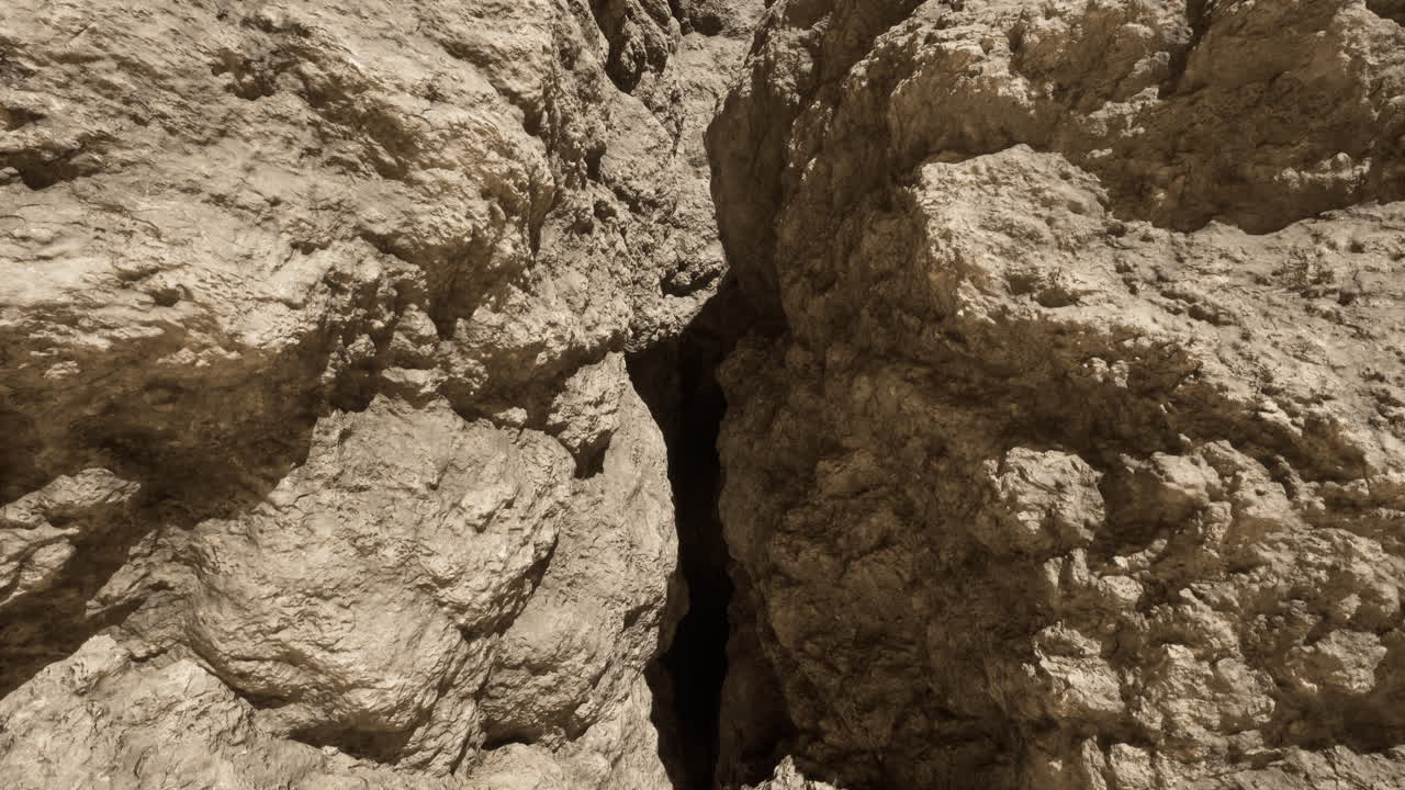 거친 바위 벽으로 은 협곡의 근처