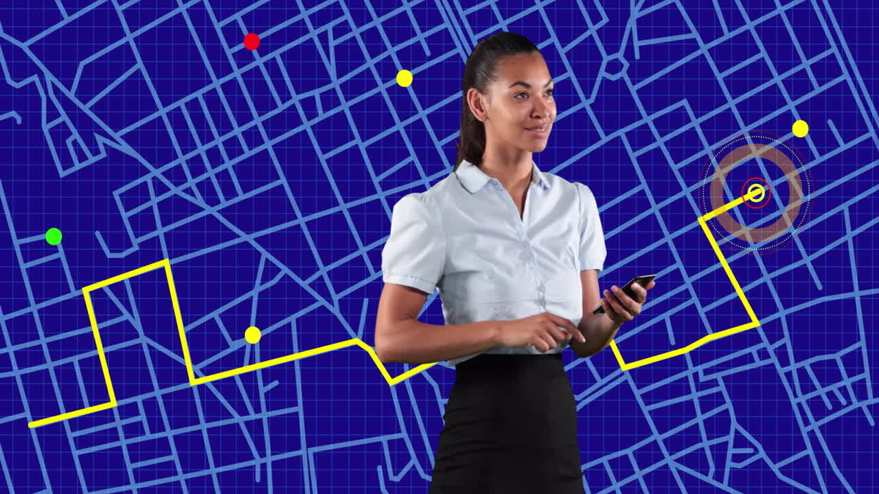 mujer de negocios afroamericana usando un teléfono inteligente contra el esquema de líneas de mapas de navegación