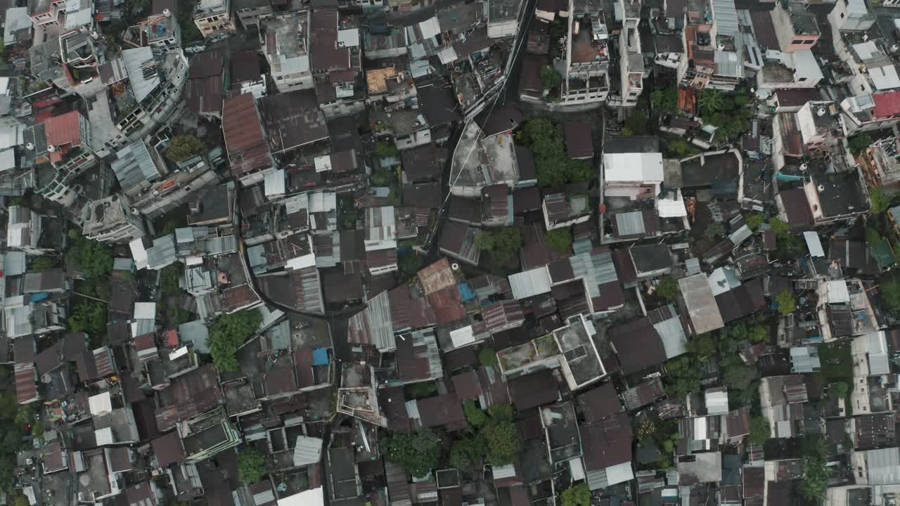 일출 시 과테말라의 산티아고 아티틀란 시정촌 조감도 - 공중 드론 샷