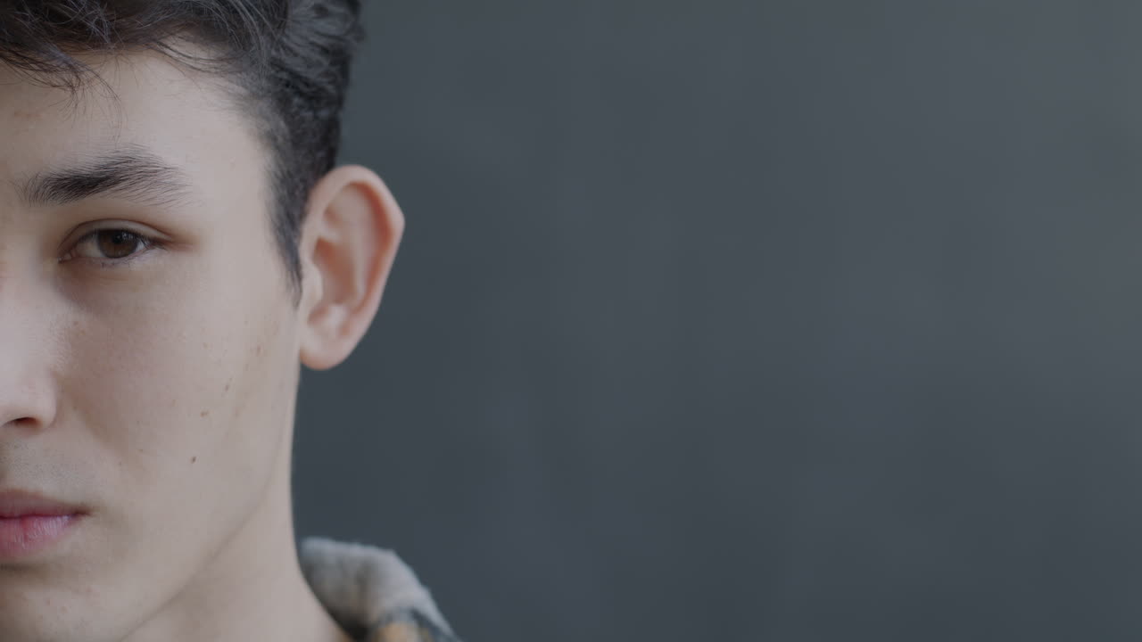 primer plano de la cara de una persona joven