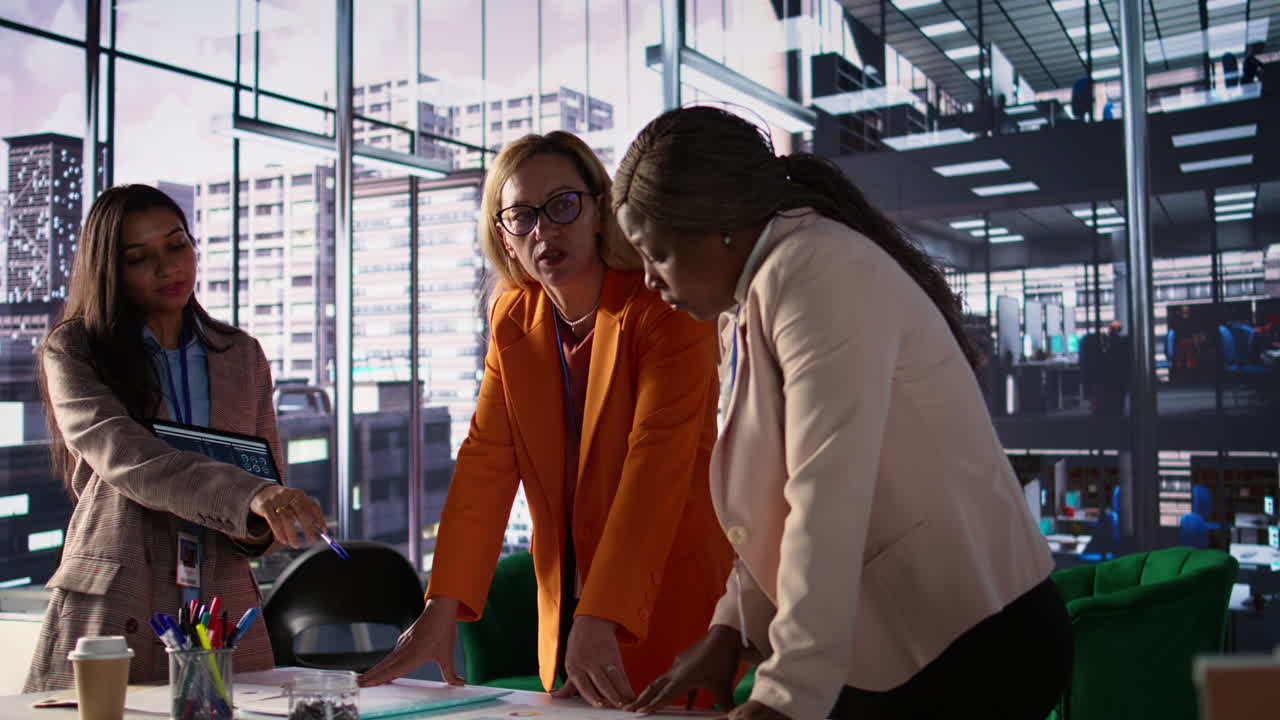 Businesswomen in Meeting