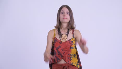 una hermosa mujer hipster.
