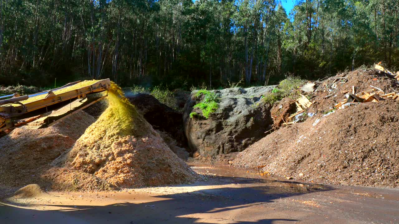 Wood Chip Production and Recycling