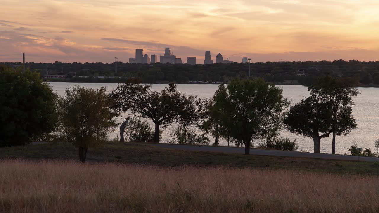 Sunset over Minneapolis from Bde Maka Ska