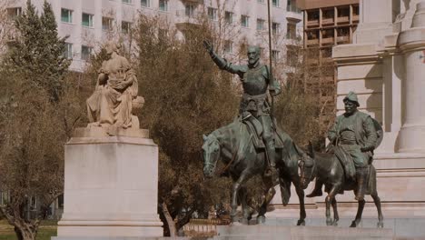 popular spanish square in madrid called plaza de espanya