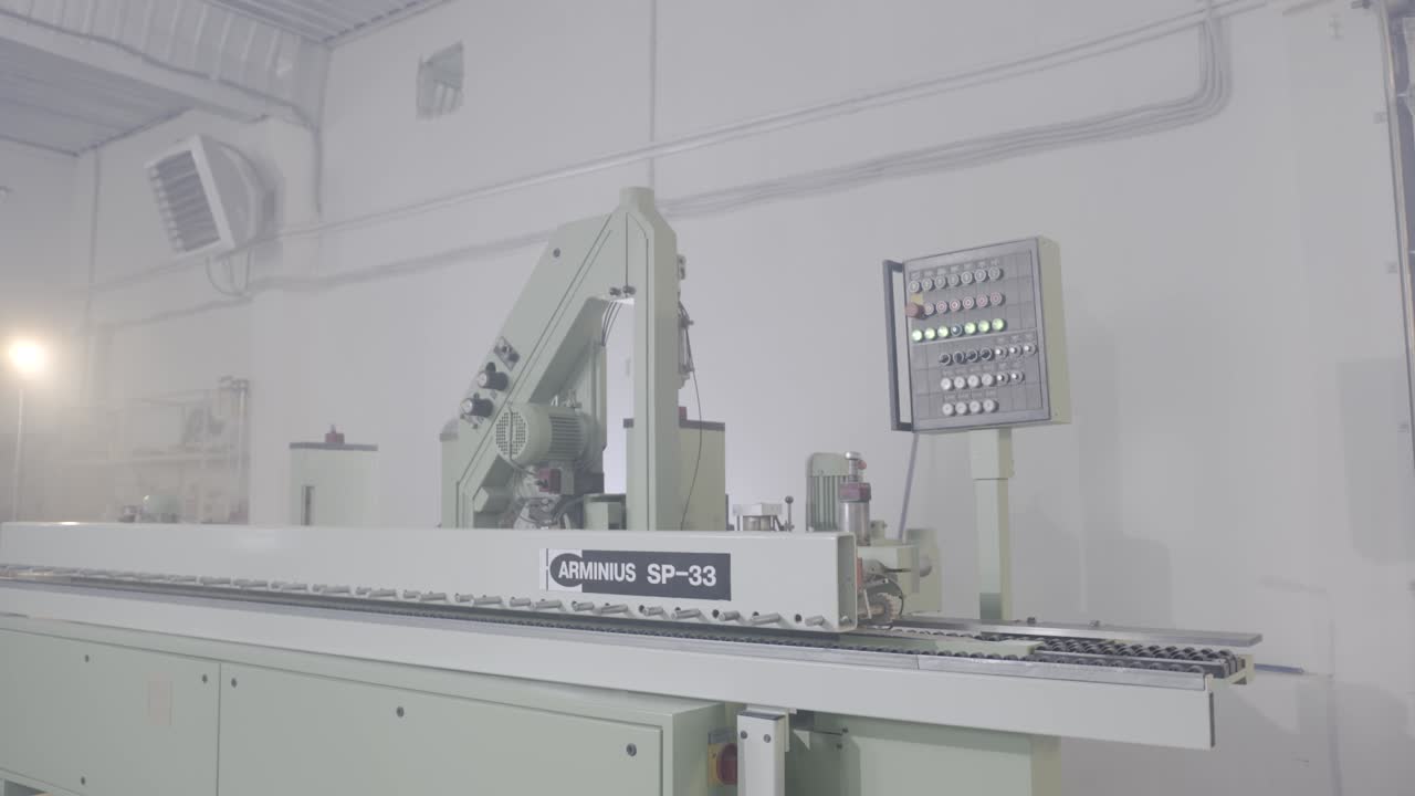 арминиус sp-33 деревообрабатывающая машина на фабрике