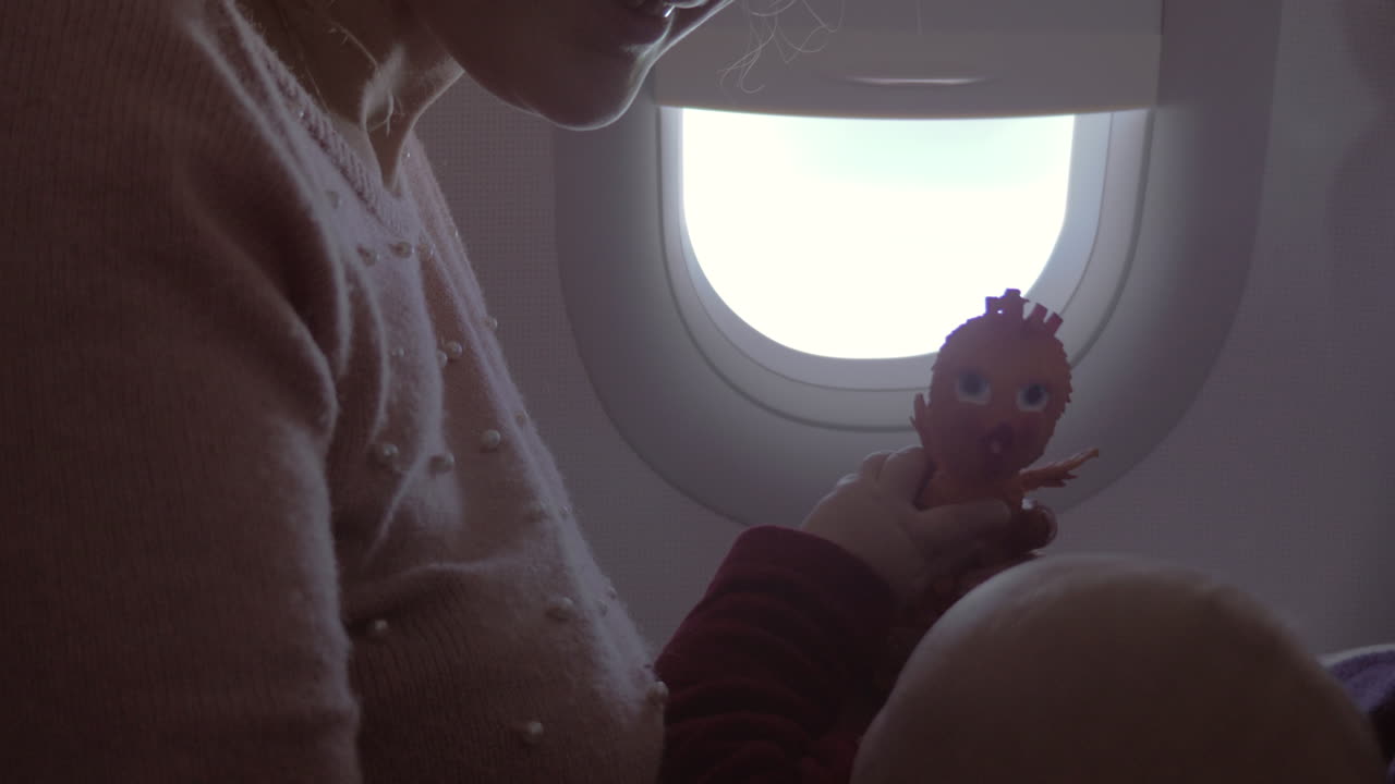 아기 딸과 함께 항공 여행