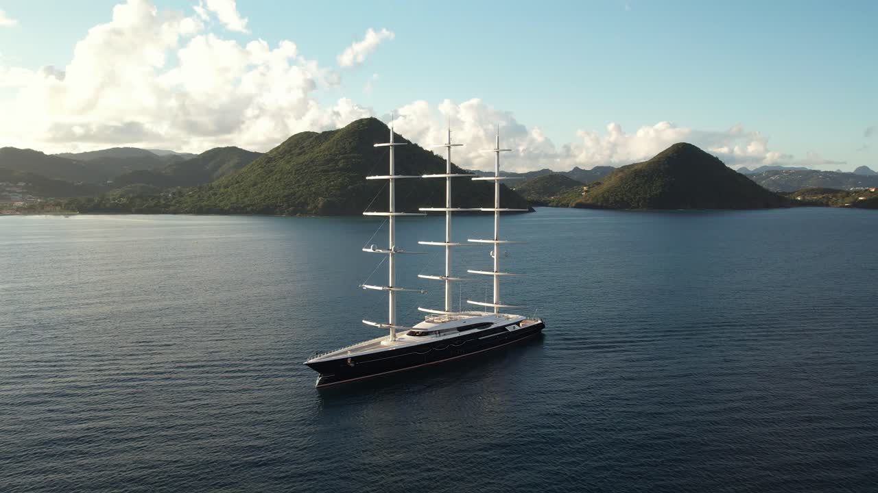 el superyate perla negra en santa lucía, el caribe, en épica cámara lenta