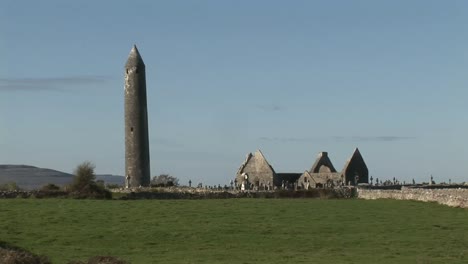 kilmachduagh round tower