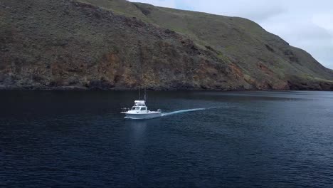Aerial-view-of-parker-boat-next-to-san-Clemente-island