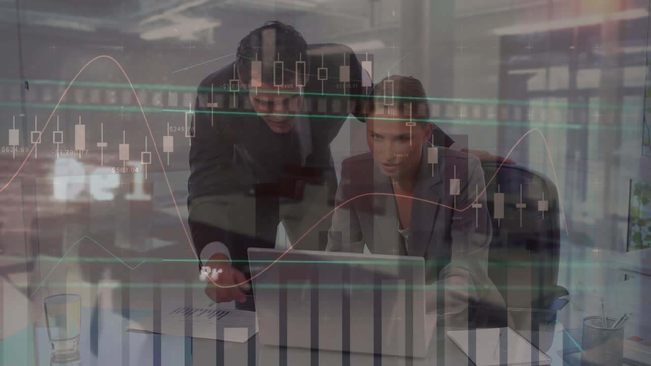 Animazione dell'elaborazione di dati finanziari su diverse persone in ambito aziendale presso l'ufficio
