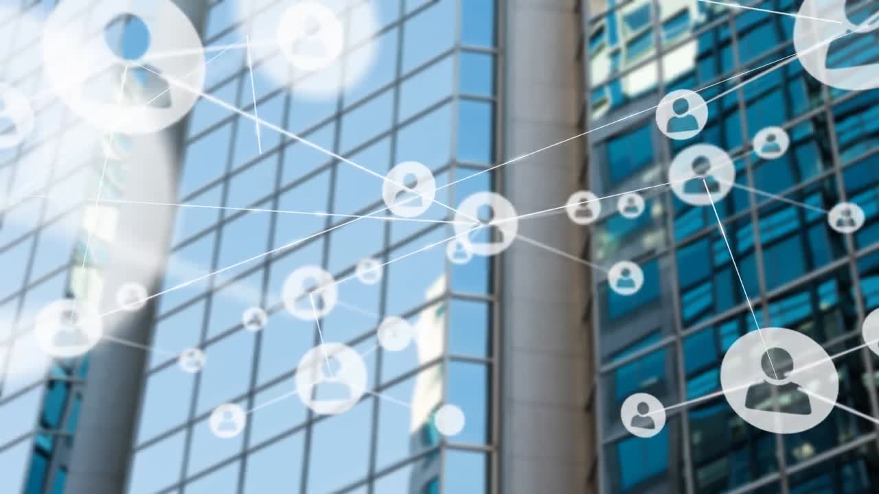 현대적인 사무실 건물 위의 사람들과의 연결 네트워크 아이콘의 애니메이션