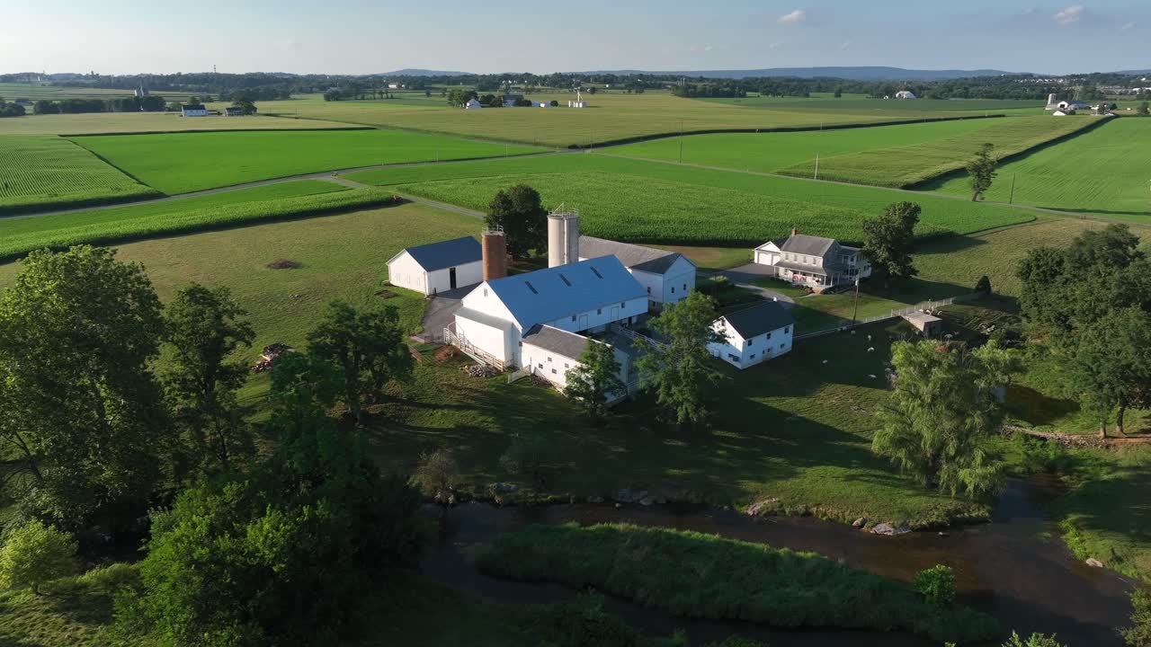 Fattoria di famiglia nell'America rurale