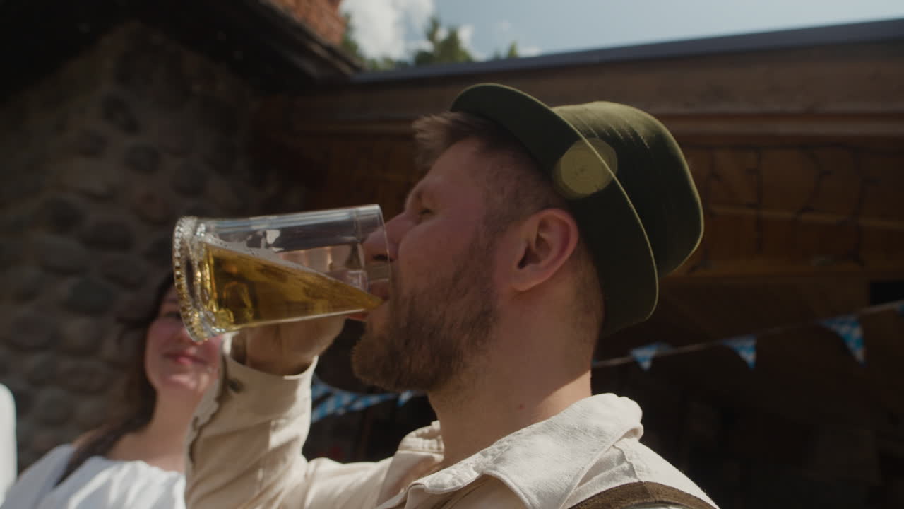 celebración del oktoberfest con cerveza