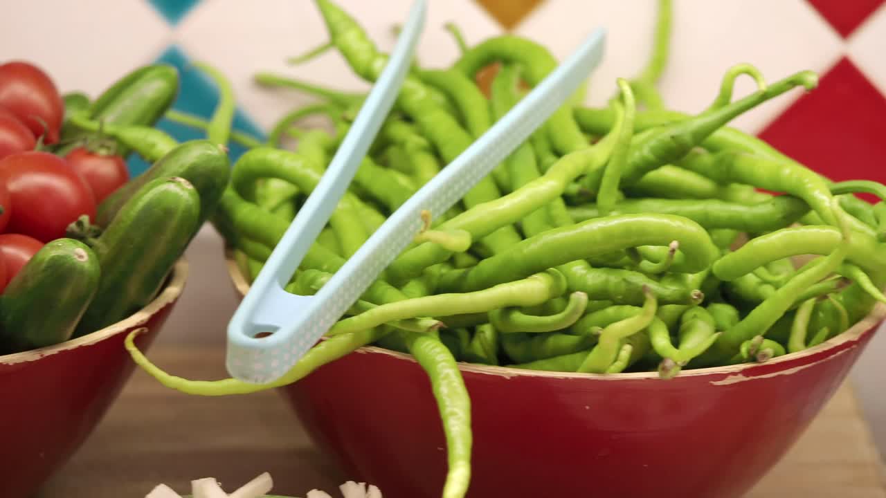 신선한 채소 전시