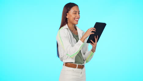 comunicación en línea, mujer con tableta