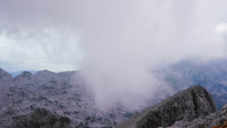 Time-lapse-in-the-summits-of-in-Bavaria,-Germany