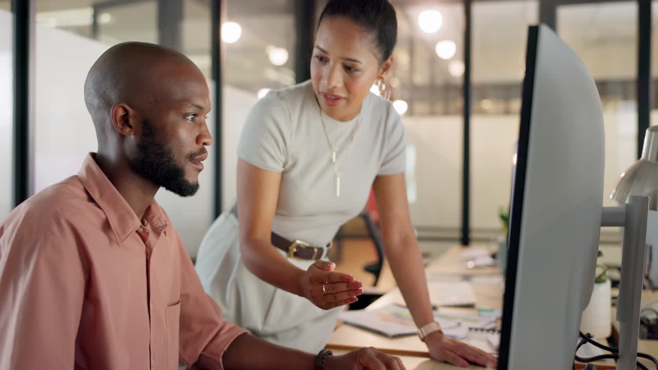 Training, computer and business people