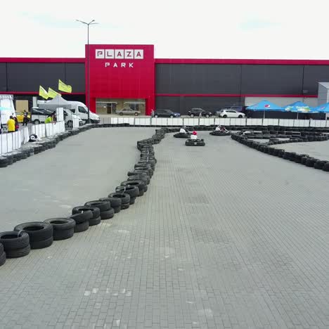 carrera de karts al aire libre